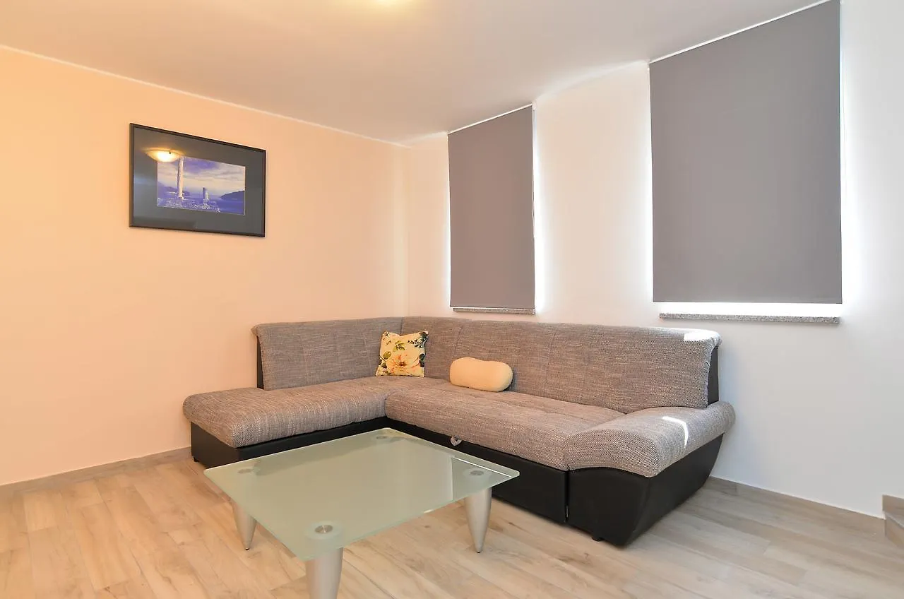 House Dama 1691 Villa Fazana Holiday home